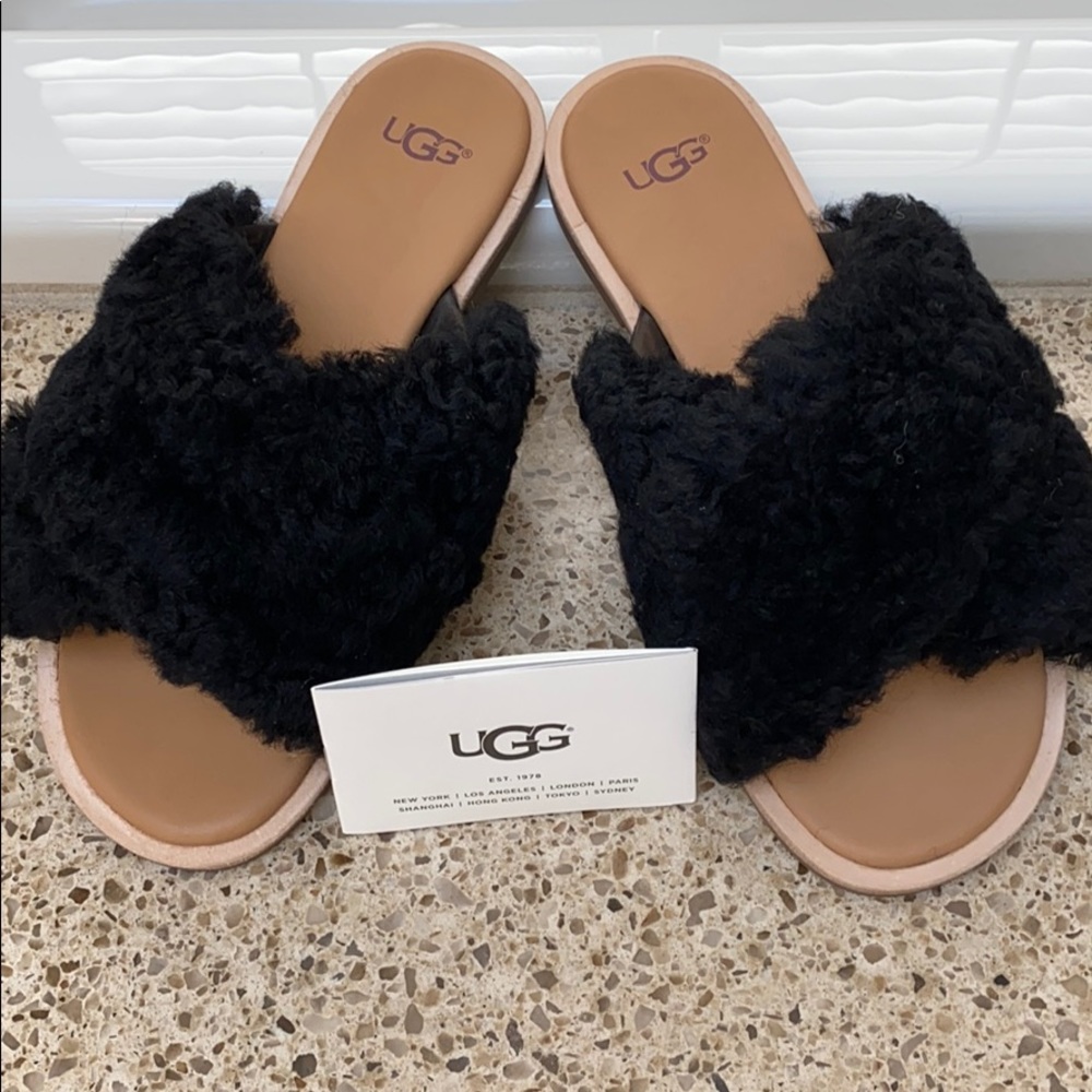 Ugg Joni genuine shearling Slide sandals